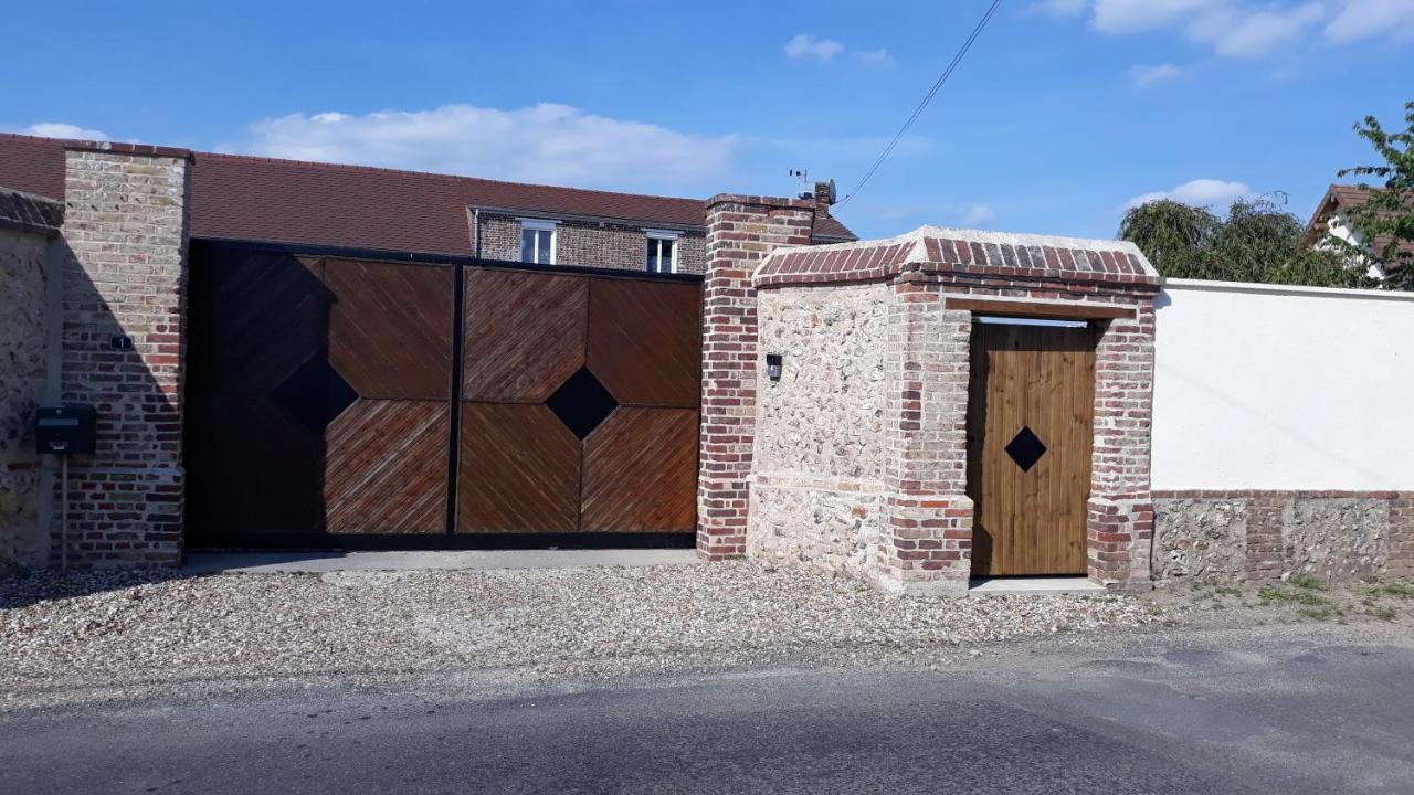 Gite De La Baguelande Les Andelys Exterior foto