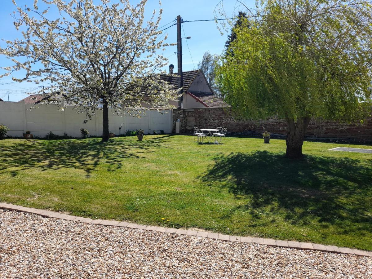 Gite De La Baguelande Les Andelys Exterior foto